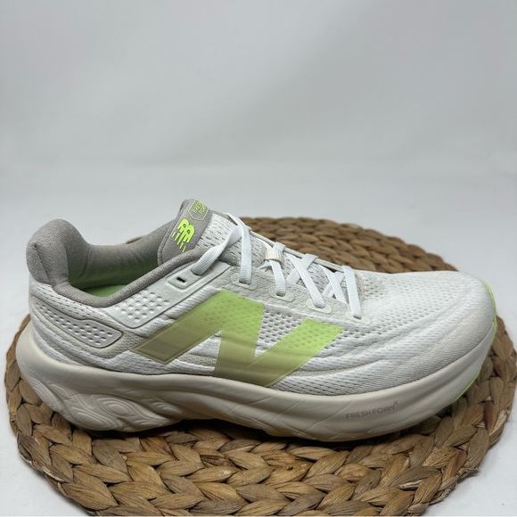 New Balance Shoes - New Balance Women's Fresh Foam X 1080 V13 Running Shoes Size 9